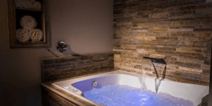 Luxury Hotels in Sedona with Jacuzzi in Room