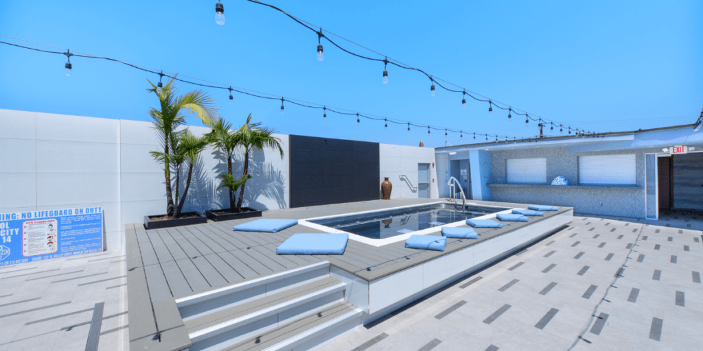 Manhattan Beach's Shades Hotel with Romantic Jacuzzi Bathtub