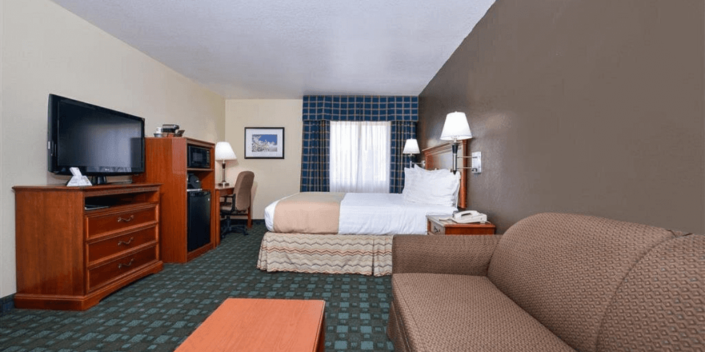 Hotels in Canon City, Colorado, with Indoor Pool