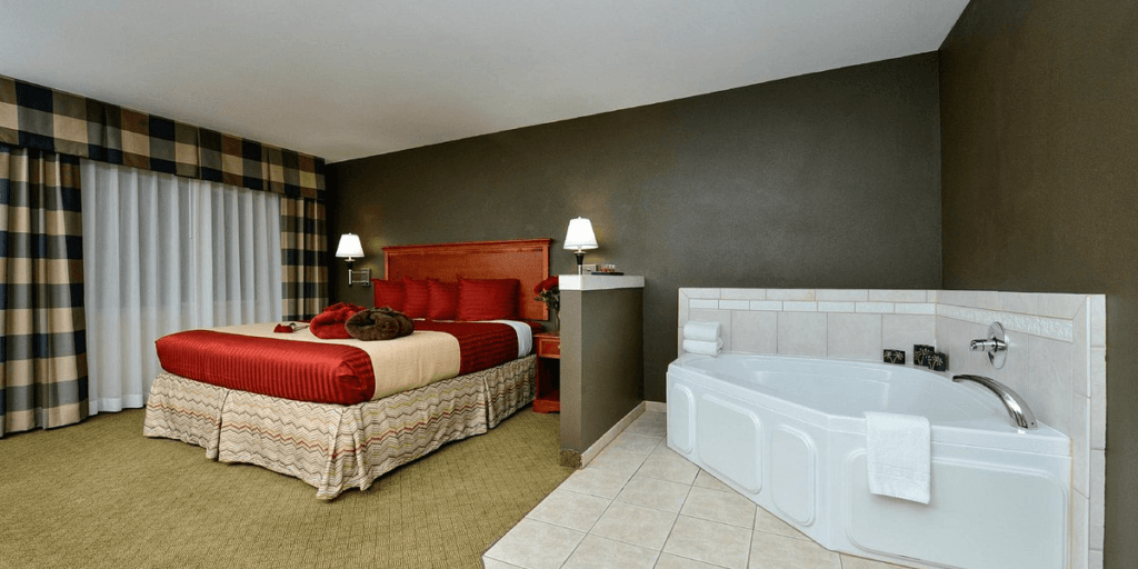Hotels in Canon City, Colorado, with Indoor Pool