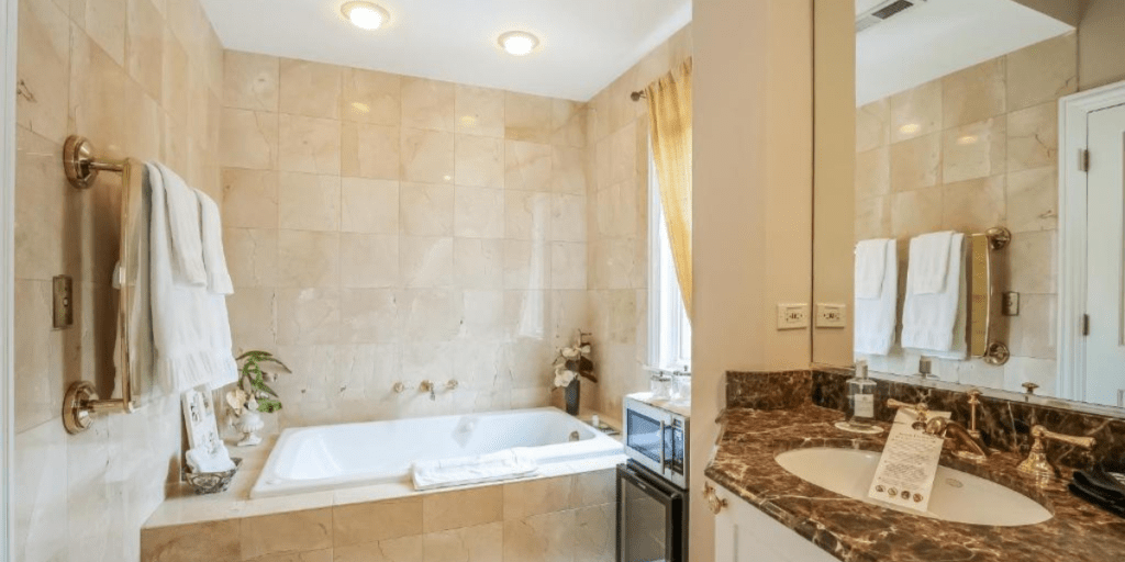 Discovering Unmatched Luxury: Hotel with Jacuzzi in Room Chicago
