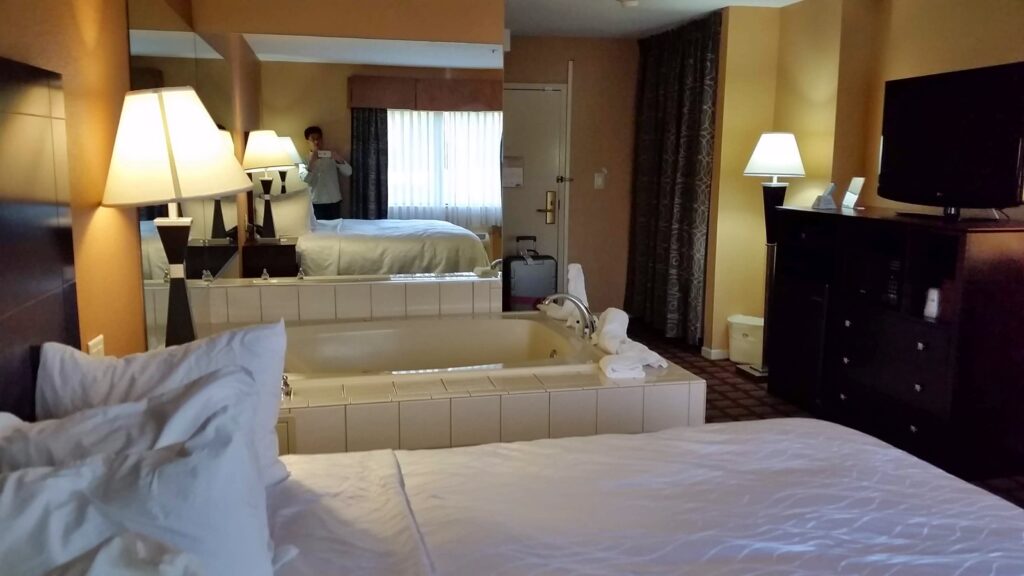Romantic Hotels in Chicago with Jacuzzis