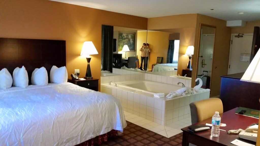 Romantic Hotels in Chicago with Jacuzzis