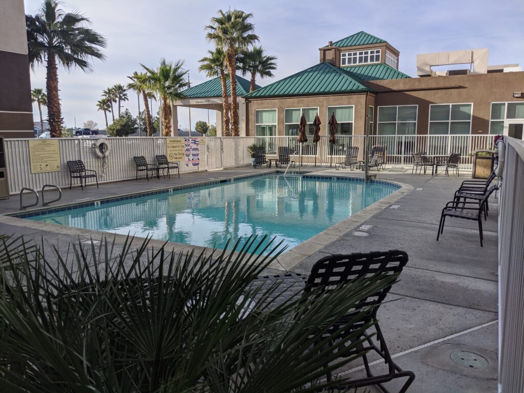 Best Hotels in Victorville, CA with Jacuzzi in Room