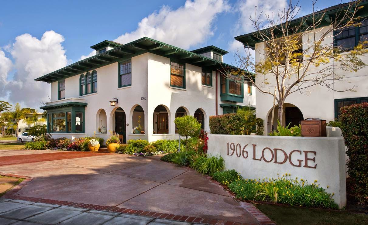 A Bubbling Love Affair: Discover Coronado's Top Romantic Hotel with Jacuzzis
