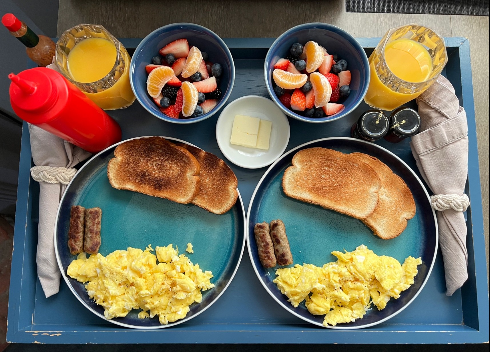 Guests staying at Nantucket Whale Inn, Half Moon Bay can enjoy a highly-rated American breakfast during their stay