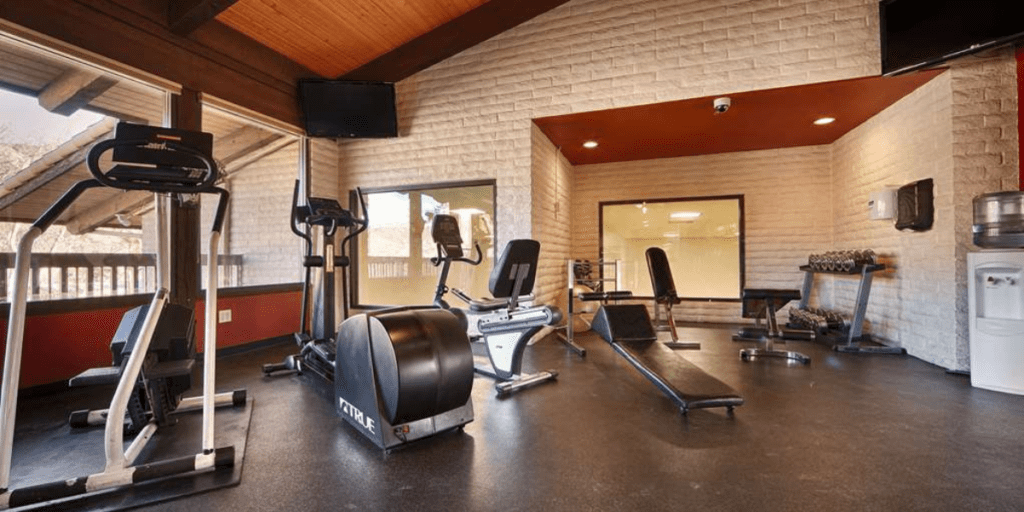 Luxury Hotels in Sedona with Jacuzzi in Room