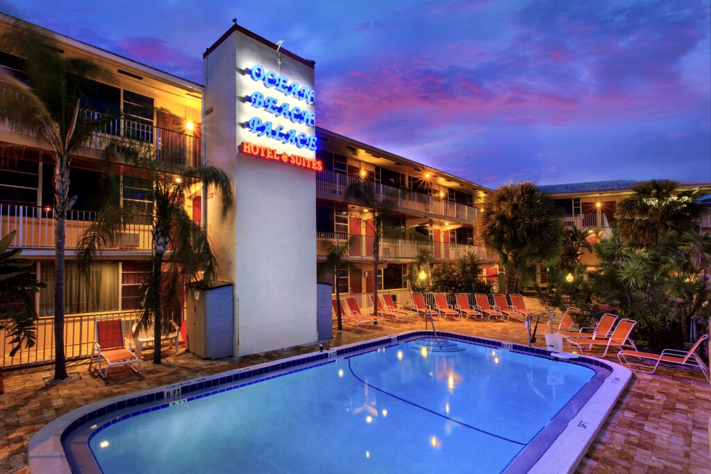 Best Honeymoon suite Hotels With Jacuzzi in Fort Lauderdale