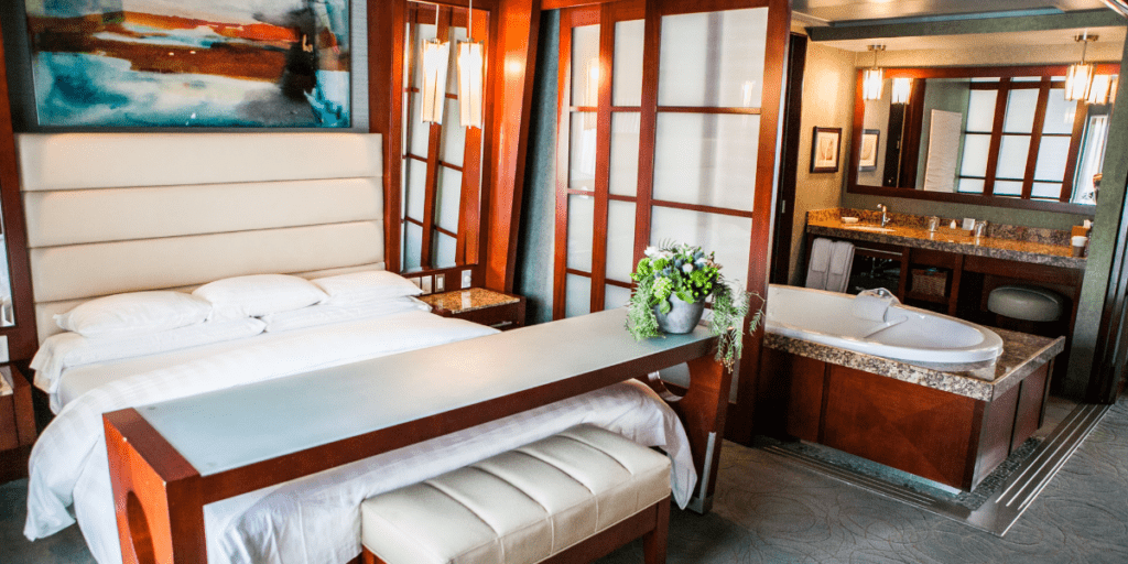 Manhattan Beach's Shades Hotel with Romantic Jacuzzi Bathtub