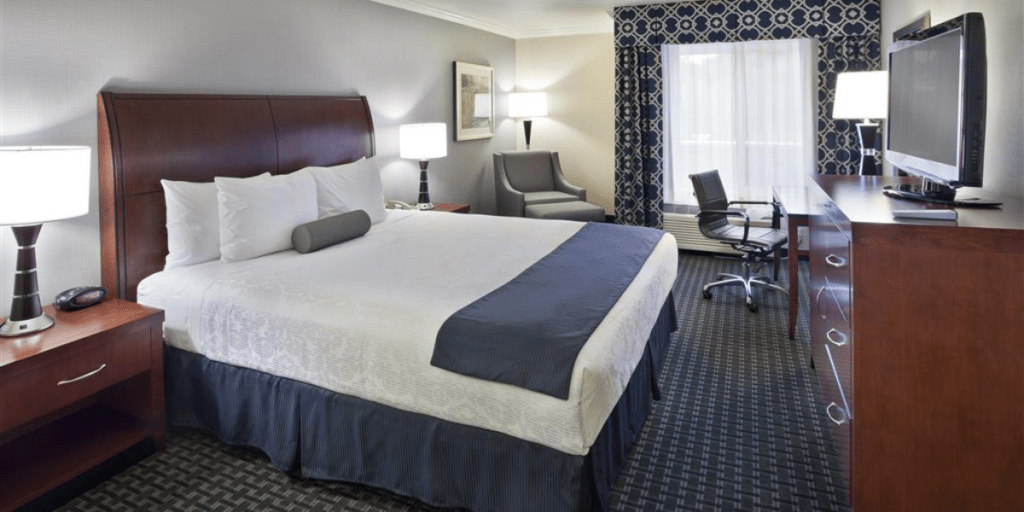 Discovering Luxury: South Padre Island Hotels with Jacuzzi in Room