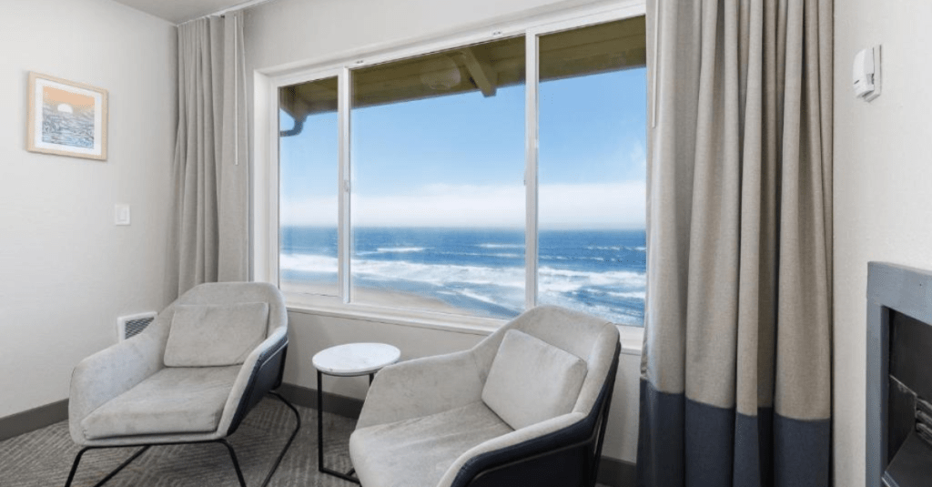 Discover Romance and Relaxation: Hotels with Jacuzzi in Room in Oregon