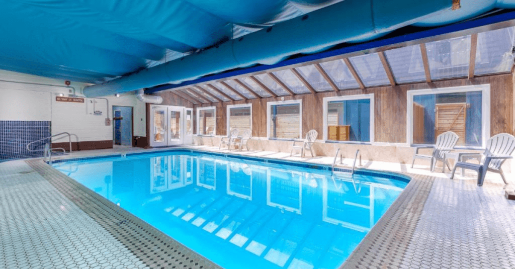 Discover Romance and Relaxation: Hotels with Jacuzzi in Room in Oregon