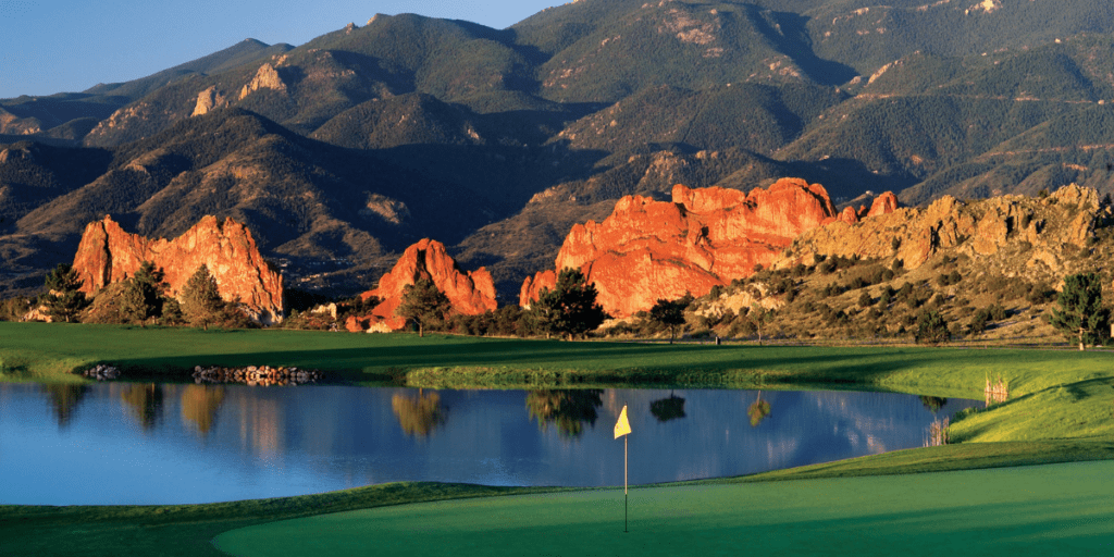 Luxury Hotels in Colorado Springs with Romantic Jacuzzi in Room