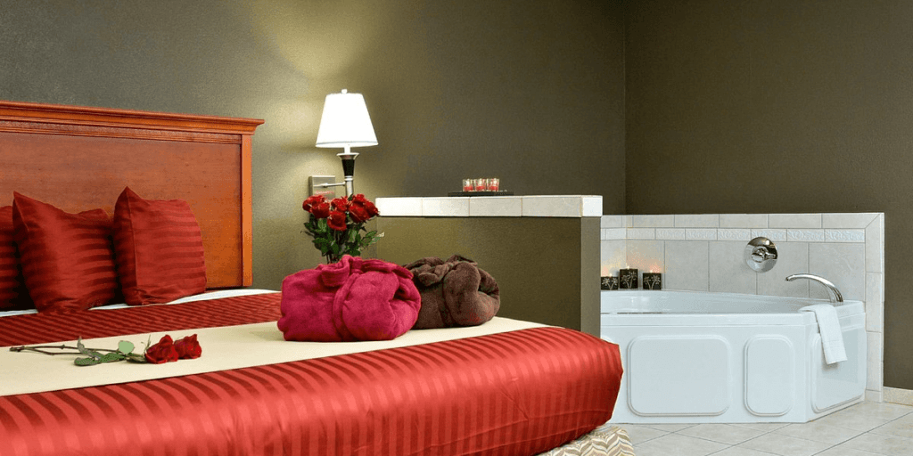 Hotels in Canon City, Colorado, with Indoor Pool