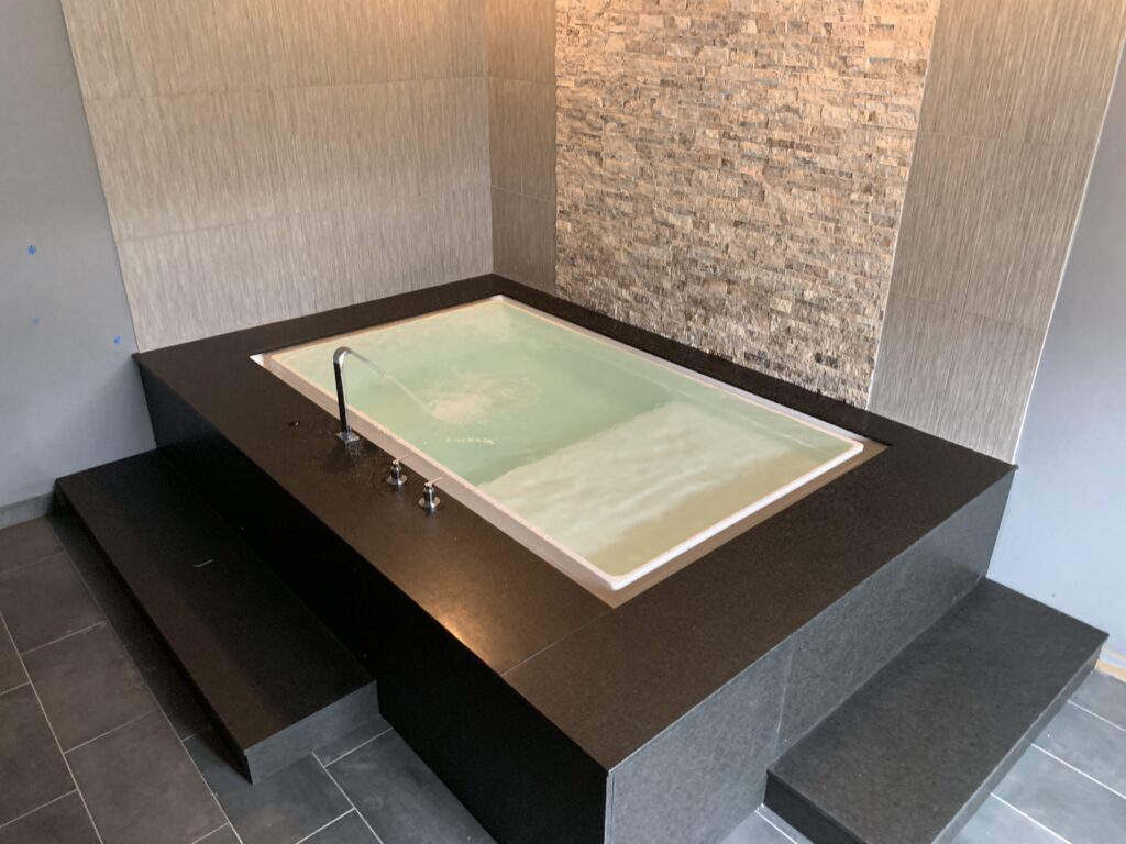 A Luxurious Retreat: Unveiling the Axis Hotel Experience