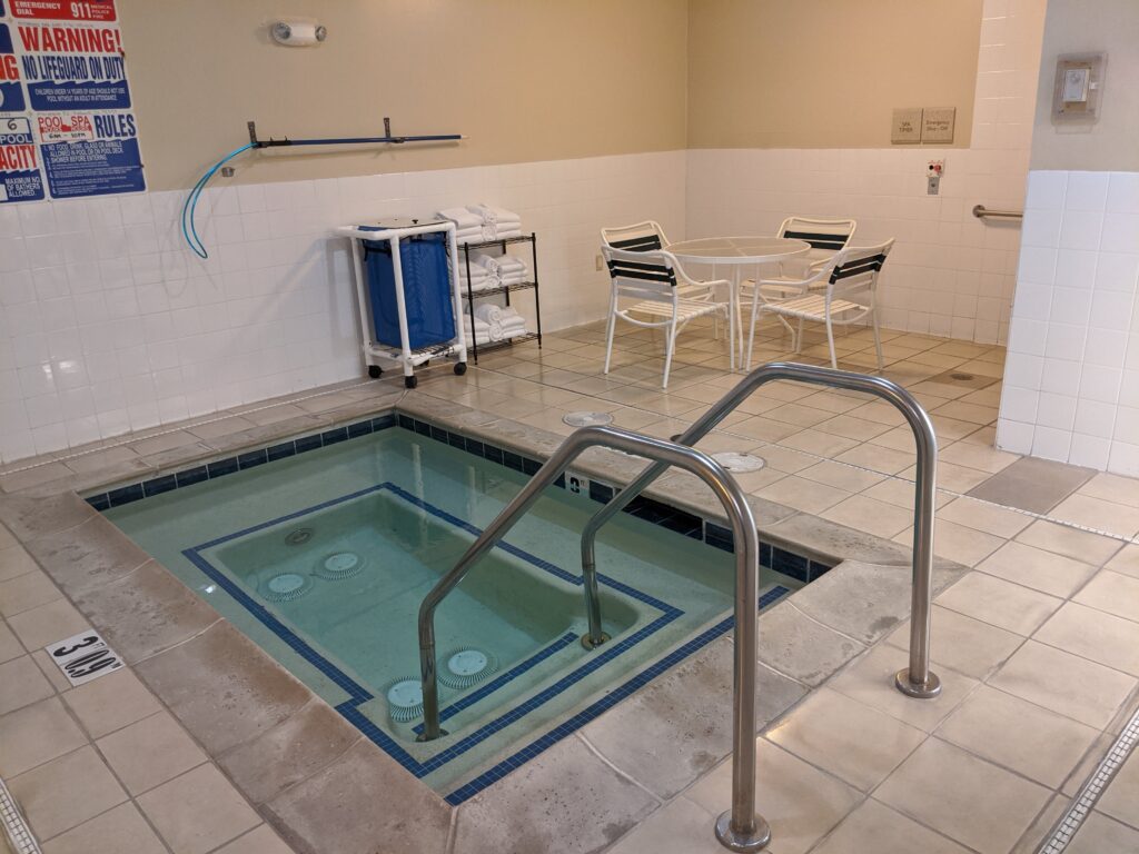 Best Hotels in Victorville, CA with Jacuzzi in Room
