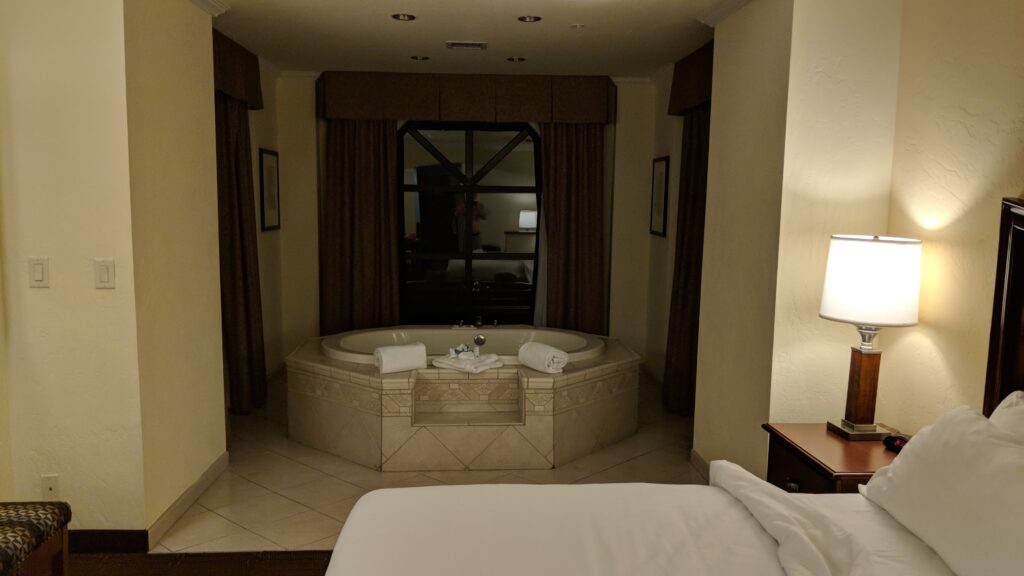 The Ultimate Guide to Cheapest Hotels in Tucson with Jacuzzi in Room