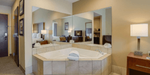 hotels in augusta maine with jacuzzi in room Comfort Inn