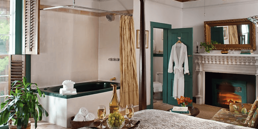 Unveiling the Perfect Romantic Getaway: Our Favorite Hotel with a Jacuzzi in St. Augustine