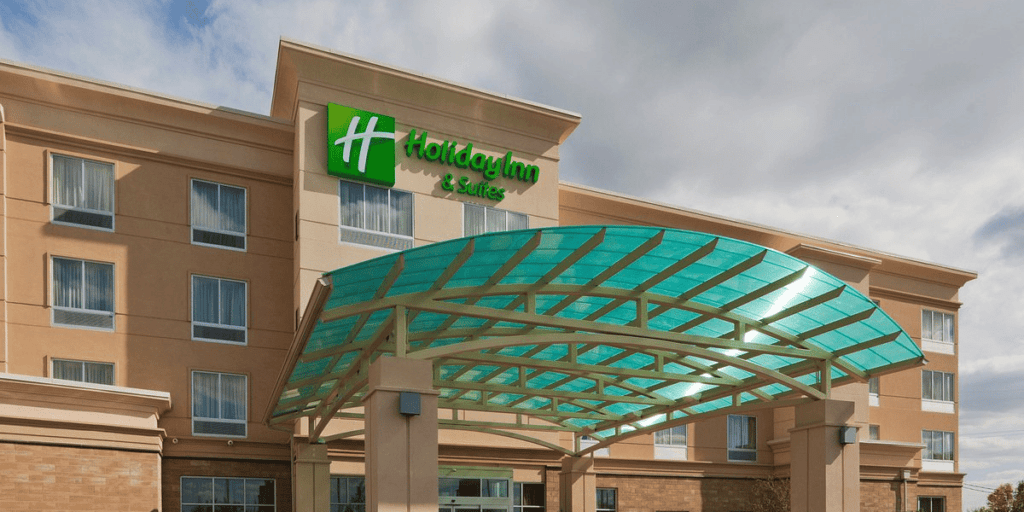 Reviewing Lima, Ohio's Hotels with In-Room Jacuzzis
