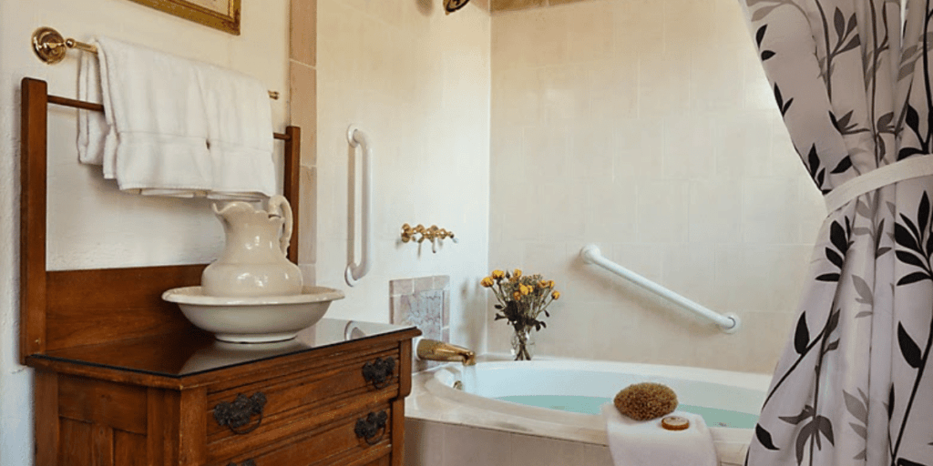 Unveiling the Perfect Romantic Getaway: Our Favorite Hotel with a Jacuzzi in St. Augustine