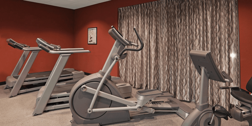 Reviewing Lima, Ohio's Hotels with In-Room Jacuzzis
