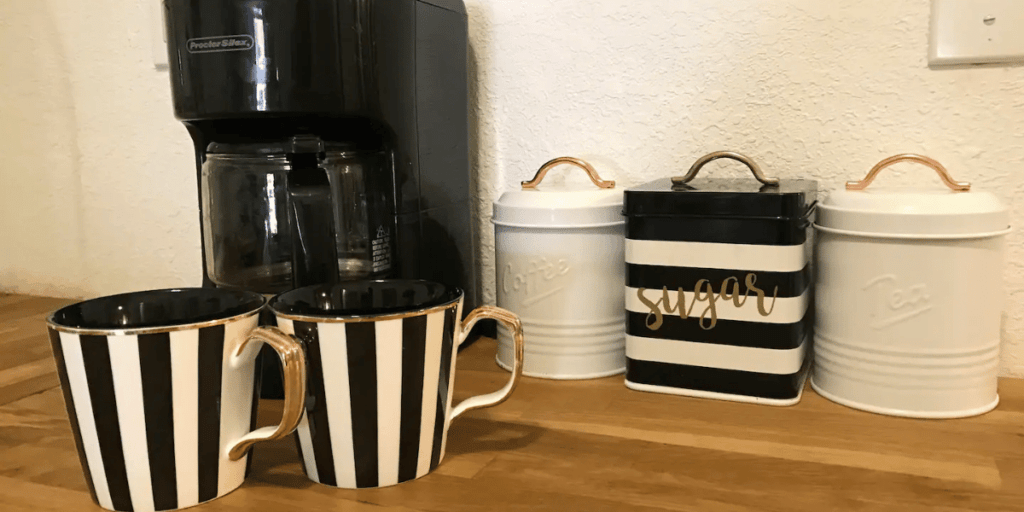 Review Airbnb Apartment Rental Unit with Jacuzzi in Denver, Colorado