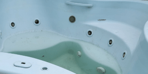 Avoid This Jacuzzi Hotel Scam in Miami