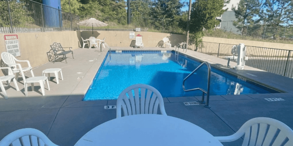hotels in augusta maine with jacuzzi in room Comfort Inn