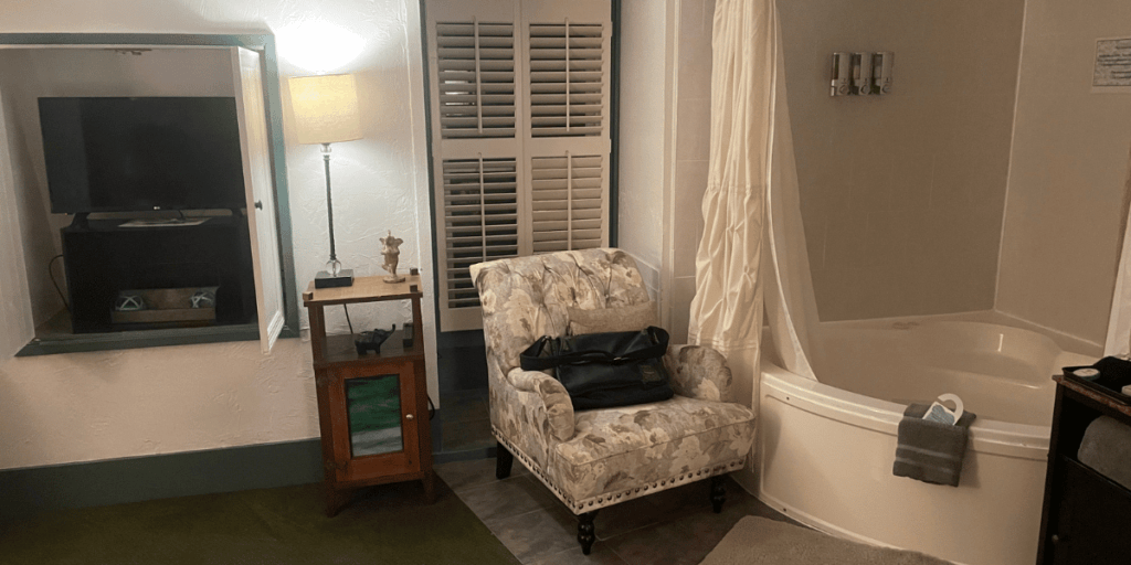 Unveiling the Perfect Romantic Getaway: Our Favorite Hotel with a Jacuzzi in St. Augustine